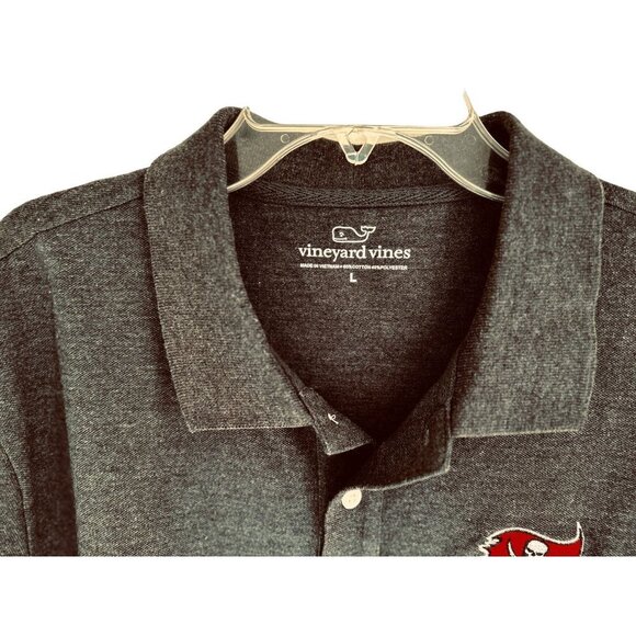 Vineyard Vines Size Large Gray Polo Pirate Embroidered Logo - Picture 6 of 6